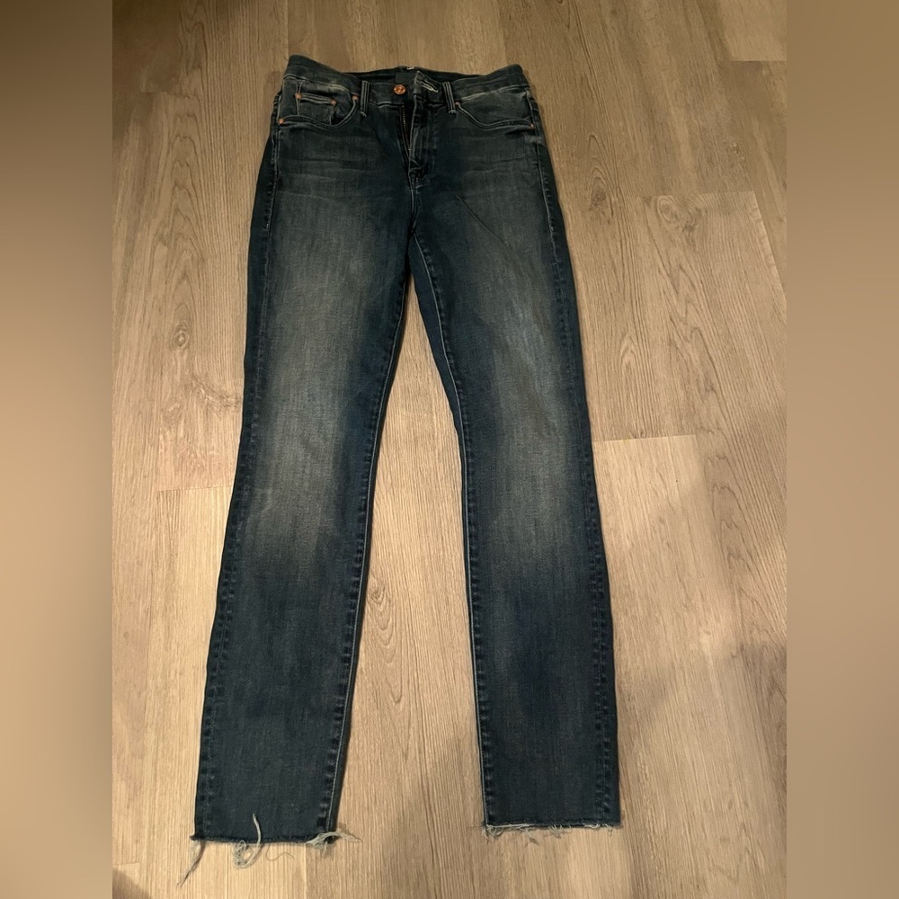 MOTHER The Looker Ankle Fray Jeans